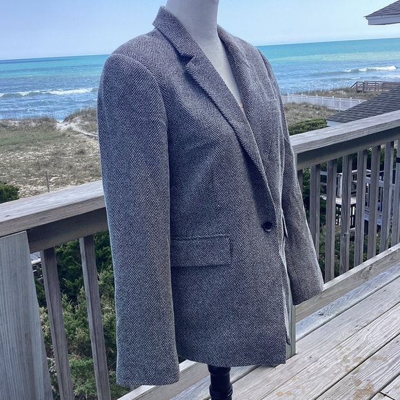 Bundle of TWO Designer Blazers - Picture 8 of 16
